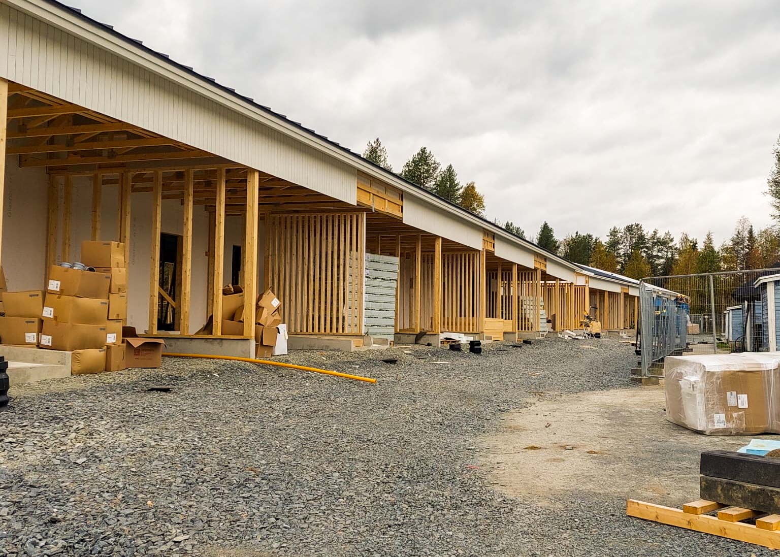 Kylälaakson rivitalot rakennustyömaa 11.9.2024