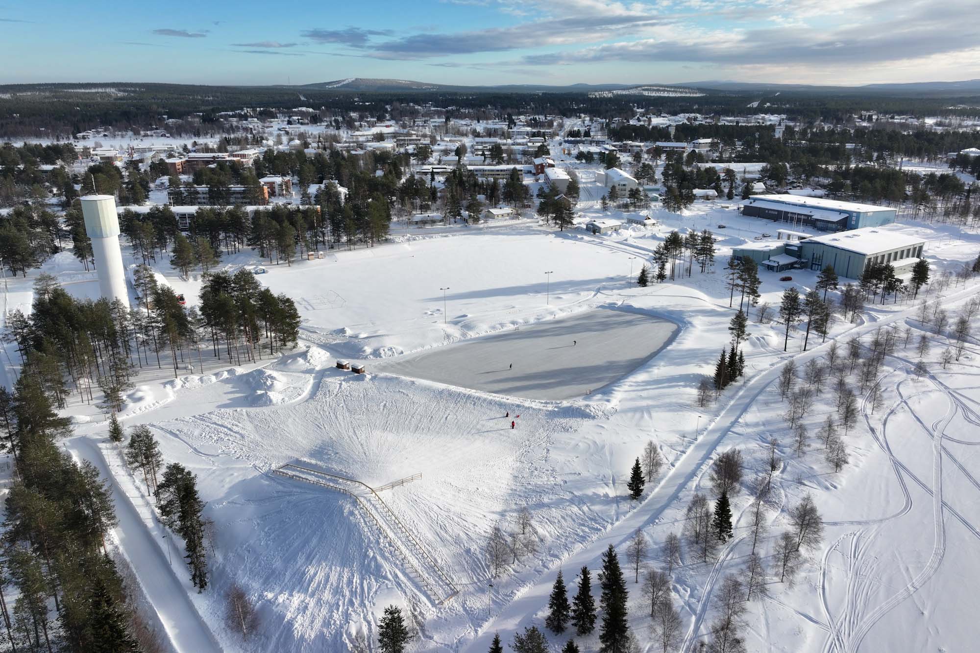 Sodankylän urheilupuisto talvella dronekuva